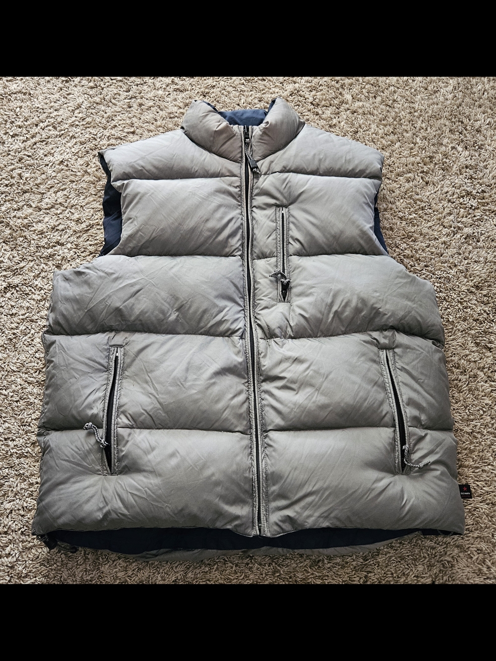 Old Navy Men's Gray & Blue Quilted Reversible Vintage Puffer Vest Size XL